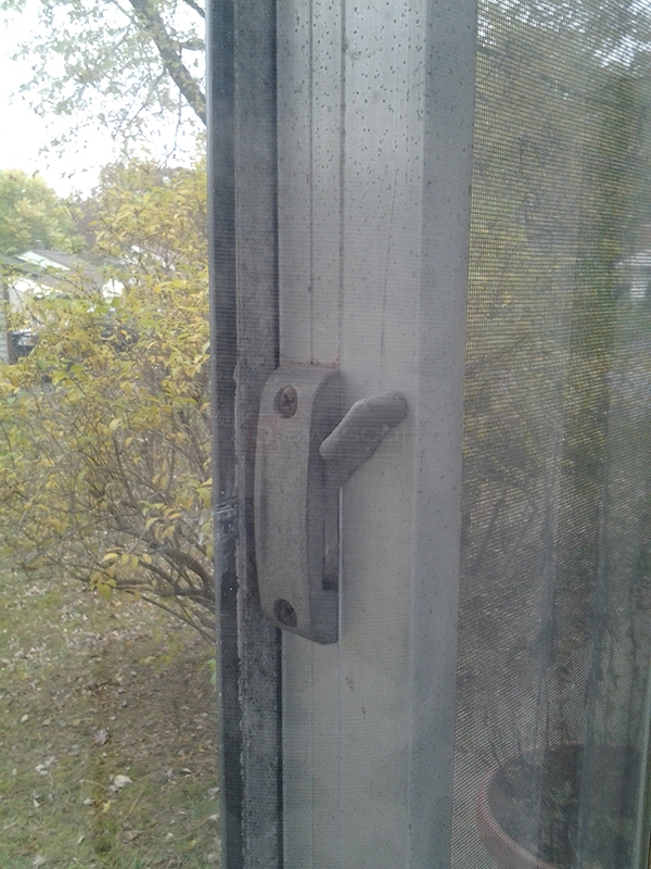 User submitted a photo of a window lock.