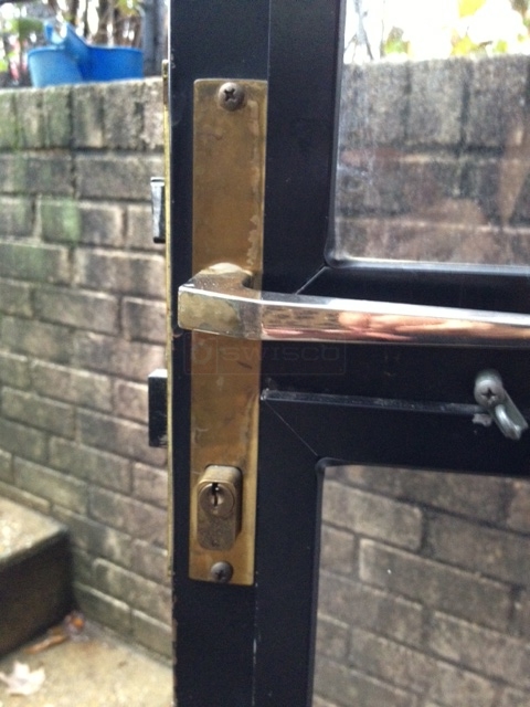 User submitted a photo of door hardware.