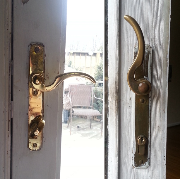 User submitted photo of their patio door handle.