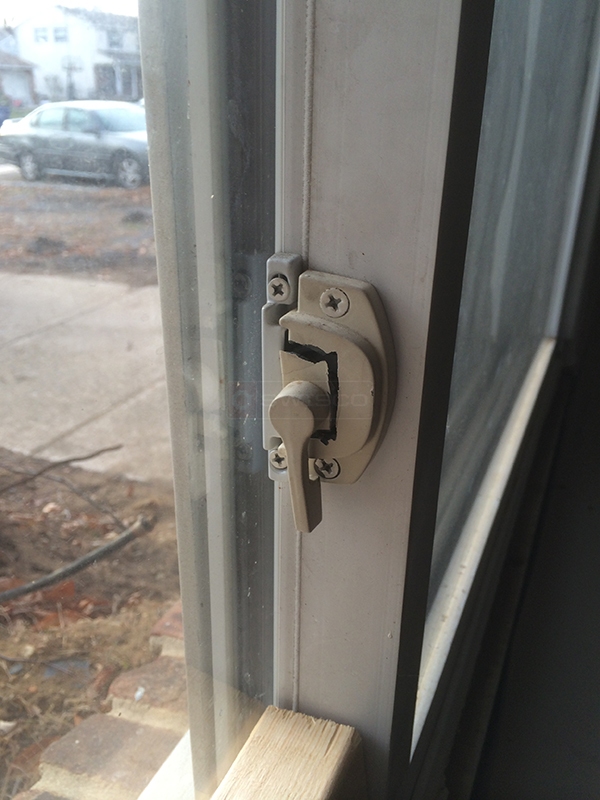 User submitted a photo of a window lock.