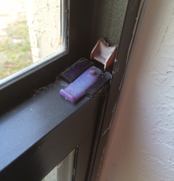 User submitted a photo of window hardware.