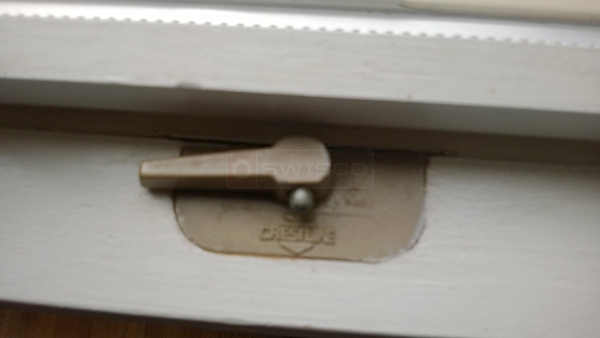 User submitted a photo of a window lock.