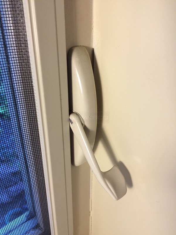 User submitted a photo of a window lock.