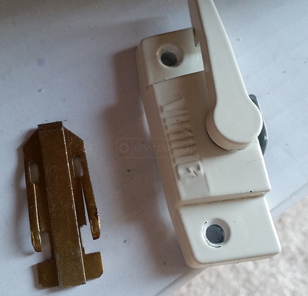 User submitted photos of a window lock.