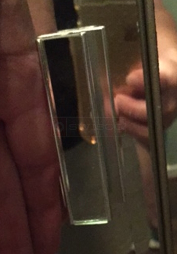 User submitted photo of their mirror door handle.