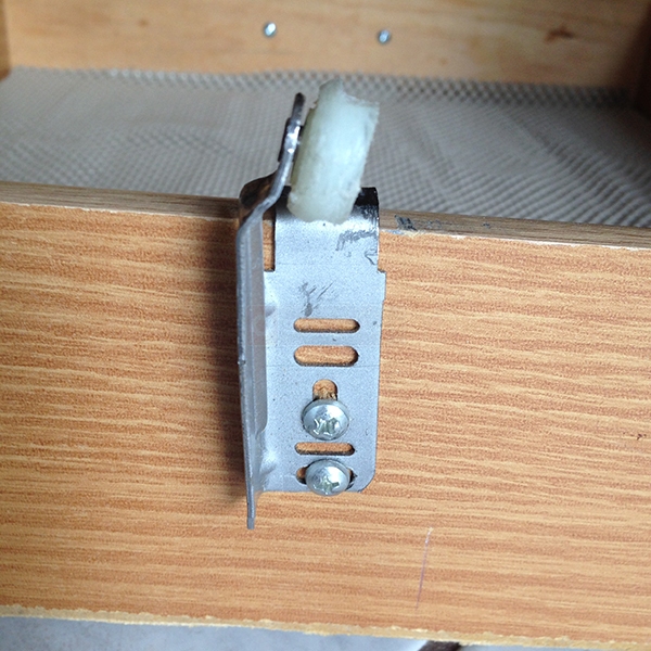 User submitted a photo of a drawer roller.