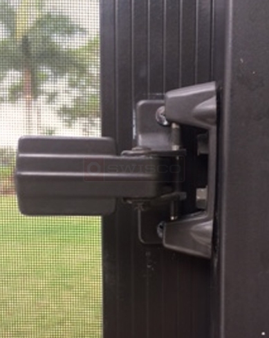User submitted photo of their door hardware.
