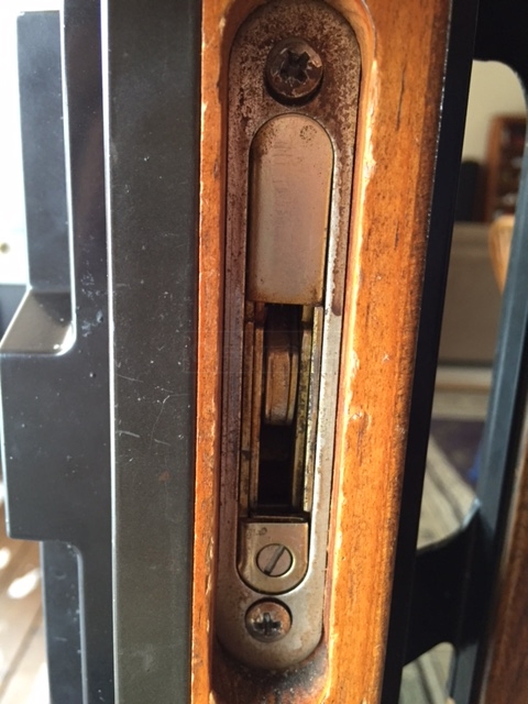 User submitted a photo of a mortise lock.