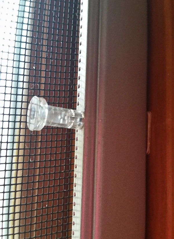User submitted a photo of a screen pin.