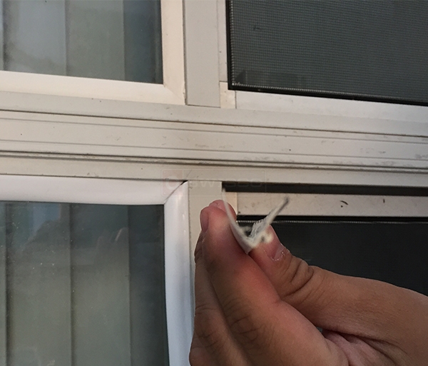 User submitted a photo of snap-in glazing.