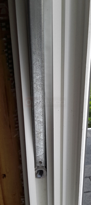 User submitted image of their window hardware.