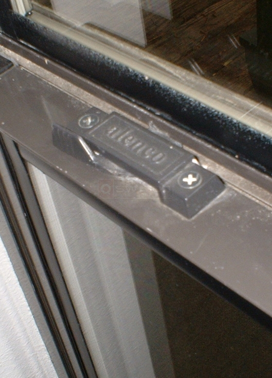 User submitted image of their window hardware.