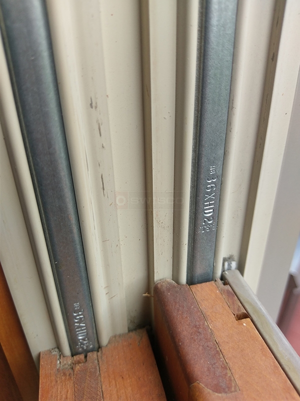 User submitted a photo of a window balance.