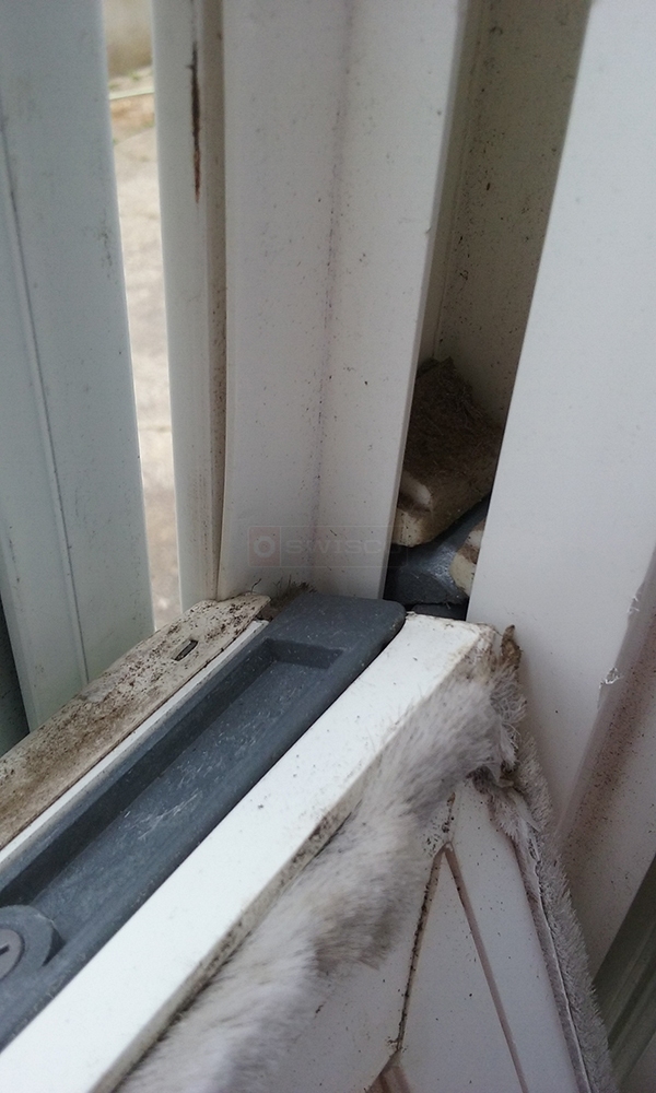 User submitted photos of a pivot bar.