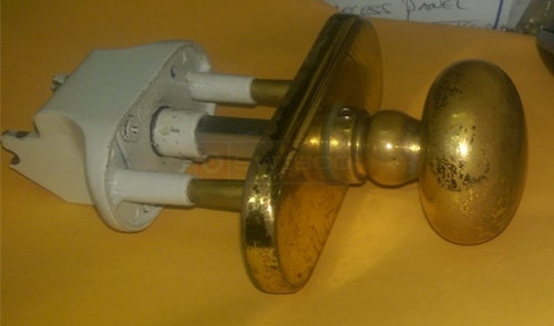 User submitted a photo of a door handle.