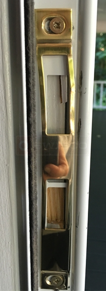 User submitted image of their door hardware.