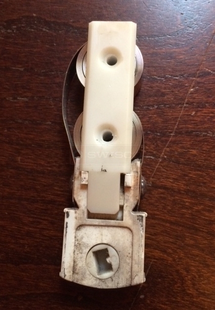 User submitted image of their window hardware.