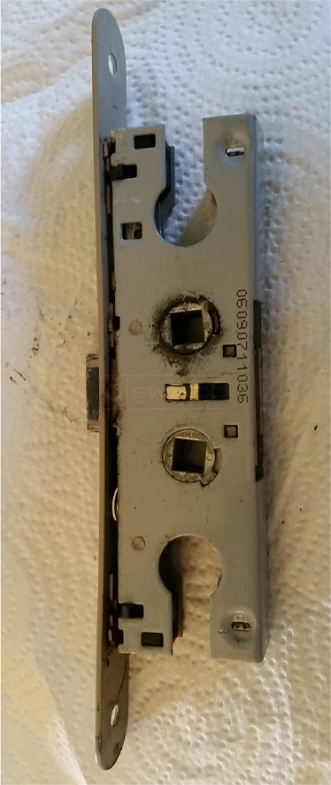 User submitted image of their door hardware.