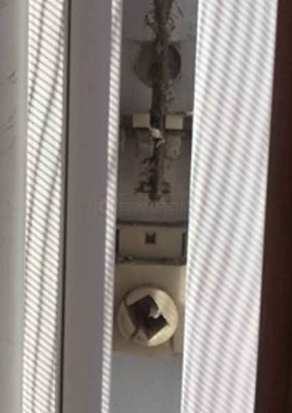 User submitted image of their window hardware.