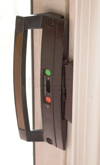 User submitted image of their door hardware.