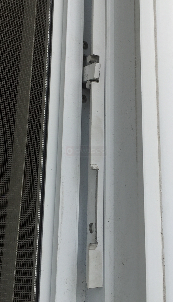 User submitted a photo of window hardware.