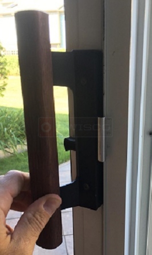 User submitted image of their door hardware.