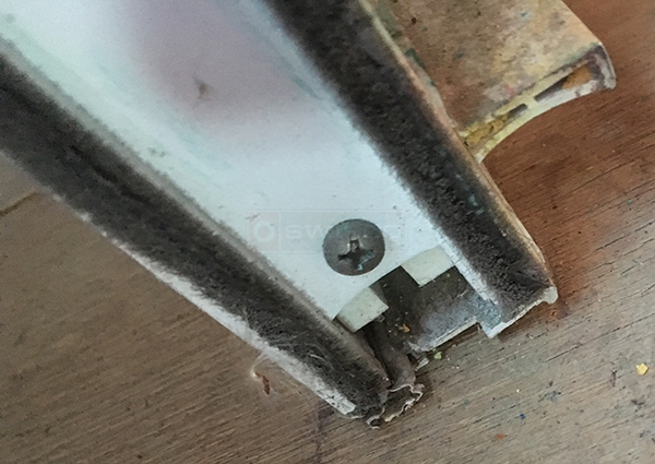 User submitted a photo of window hardware.