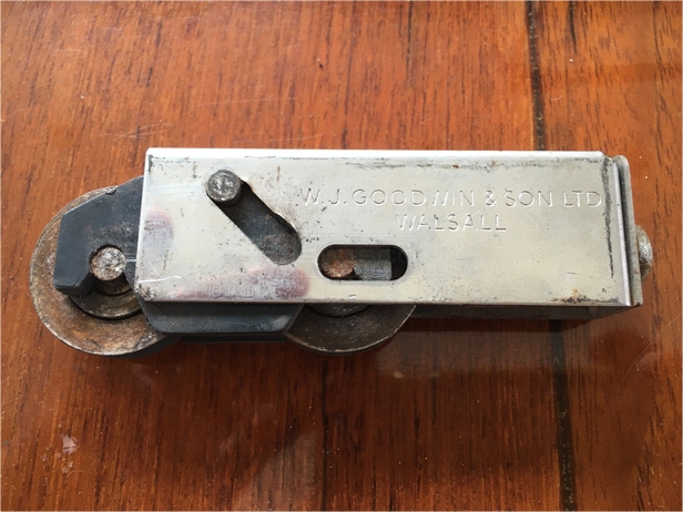 User submitted image of their door hardware.