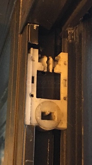 User submitted image of their door hardware.