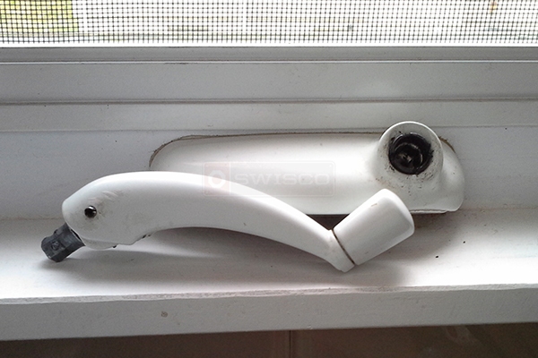 User submitted a photo of a window operator.