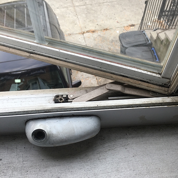 User submitted a photo of a window operator.
