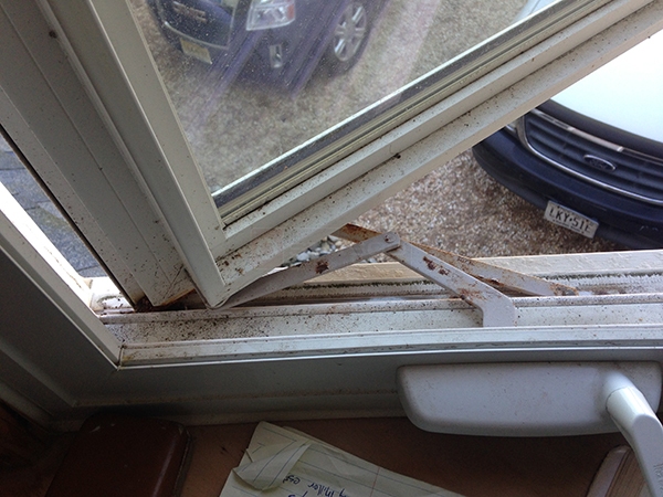 User submitted a photo of a window operator.