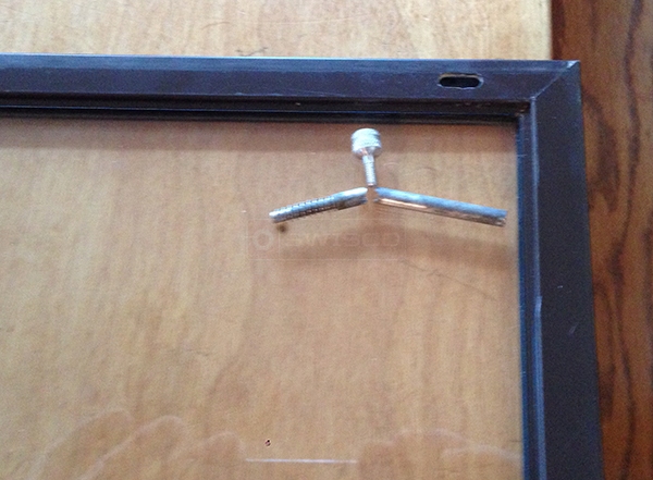 User submitted a photo of window hardware.