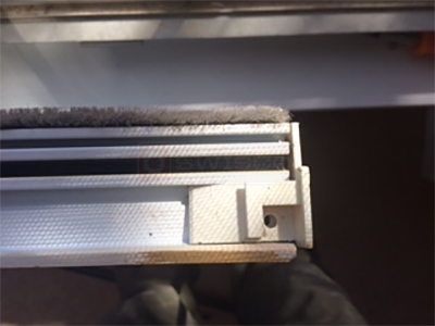 User submitted a photo of window hardware.