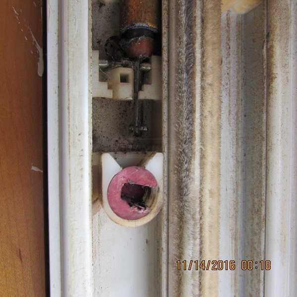 pivot lock