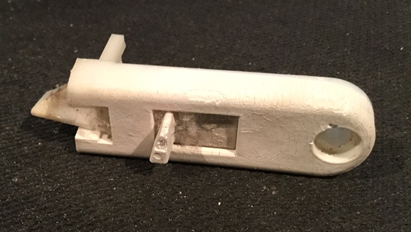 User submitted a photo of a tilt latch.