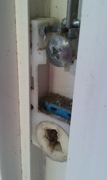 User submitted image of their window hardware.