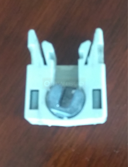 User submitted image of their window hardware.