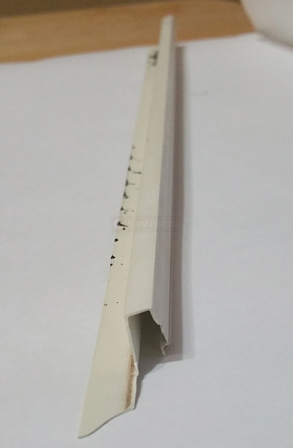User submitted a photo of snap-in glazing.