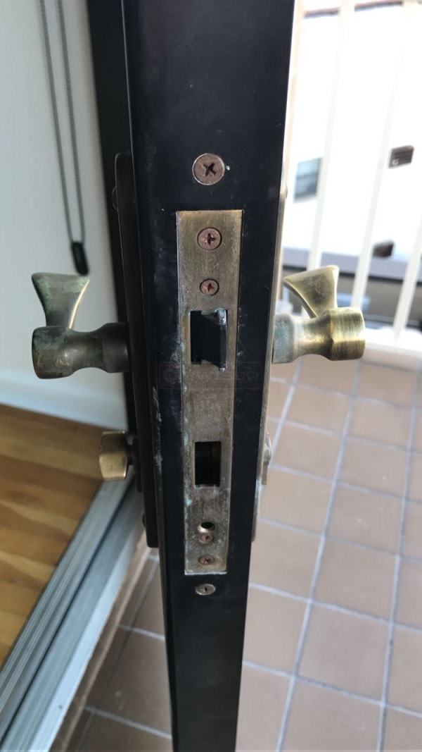 mortise door