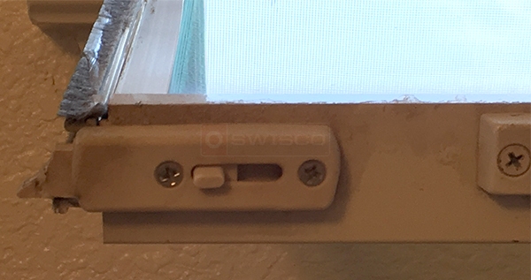 User submitted a photo of a tilt latch.
