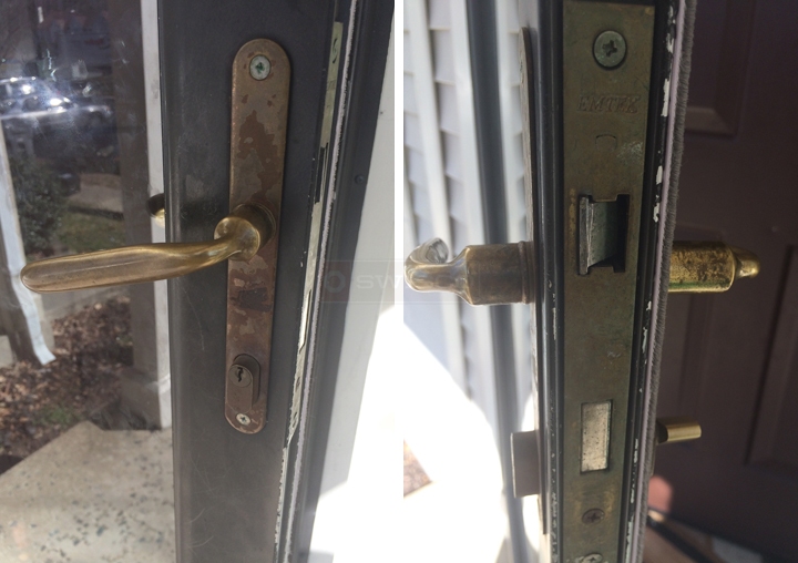 User submitted photos of a storm door handle set.