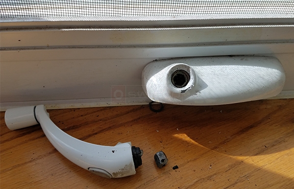 User submitted photos of a window operator.