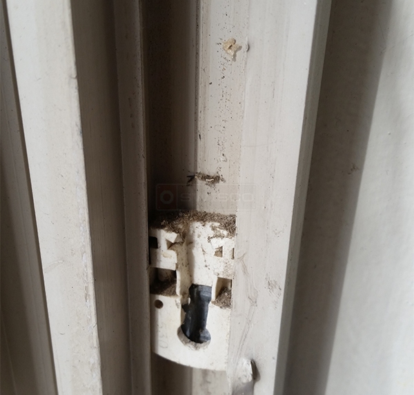User submitted photos of a pivot shoe.