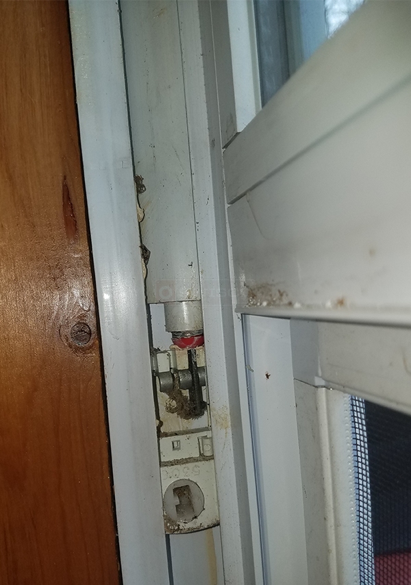 User submitted a photo of a window balance.
