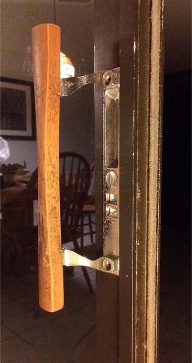 User submitted image of their door hardware.