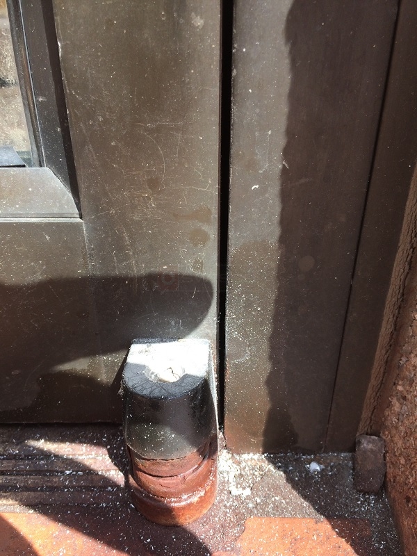 door pivot