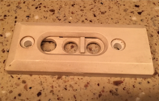 User submitted image of their window hardware.