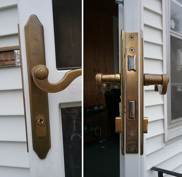 User submitted image of their door hardware.