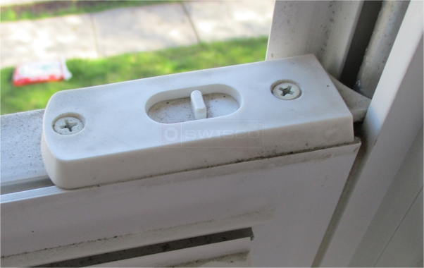 User submitted image of their window hardware.